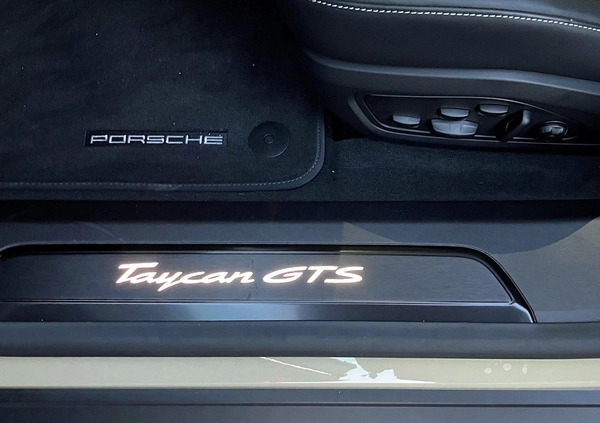 Porsche Taycan cena 629000 przebieg: 3197, rok produkcji 2023 z Nowogród małe 781